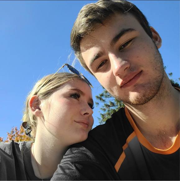 Meet your Posher, Tynika - Picture 1 of 1
